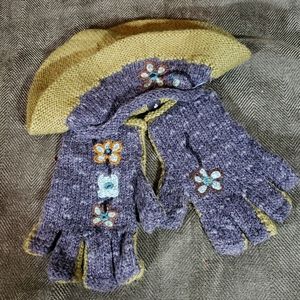 Little Journeys hat and fingerless glove set